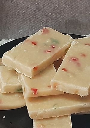 A picture of Butterscotch Burfi.