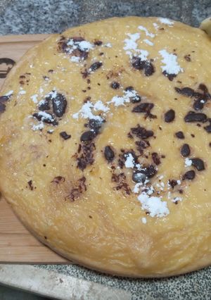Una foto de Torta de Limón Esponjosa con Crema Pastelera de Limón