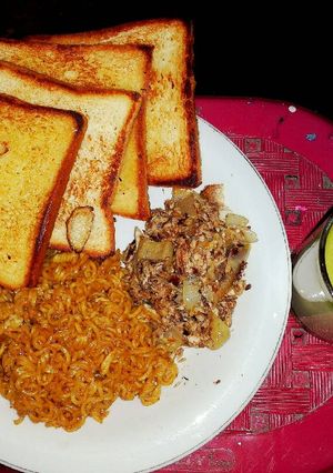 Foto resep Garlic bread with Spicy Onion Tuna