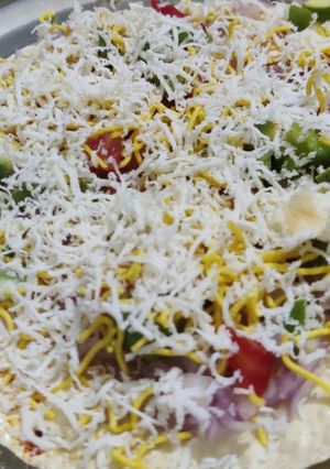 ચીઝ મસાલા પાપડ (Cheese Masala Papad Recipe In Gujarati) રેસીપી મુખ્ય ફોટો