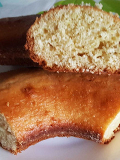 Una foto de Torta de coco y limón