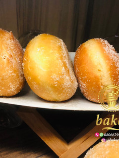A picture of Bomboloni donut.