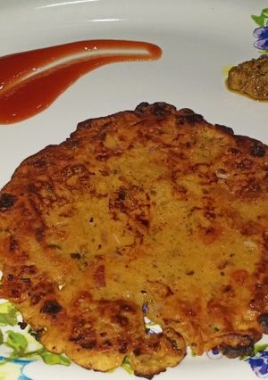 A picture of Besan chilla.