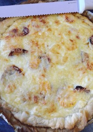 Una foto de Quiché de fiambres, queso Skyr y huevo