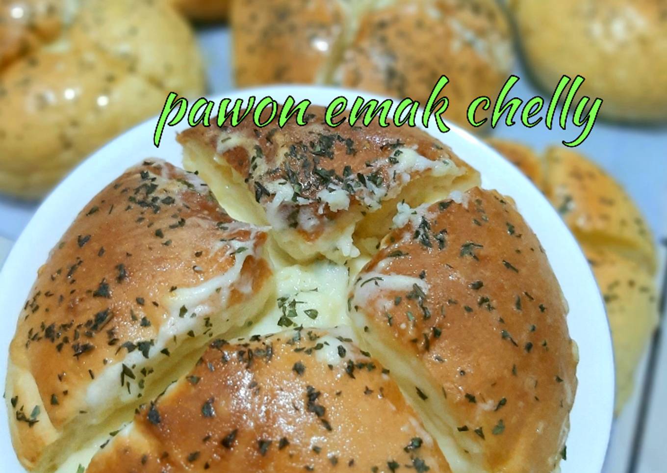 Korean garlic cheese bread