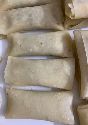 A picture of Mini veggie roll.