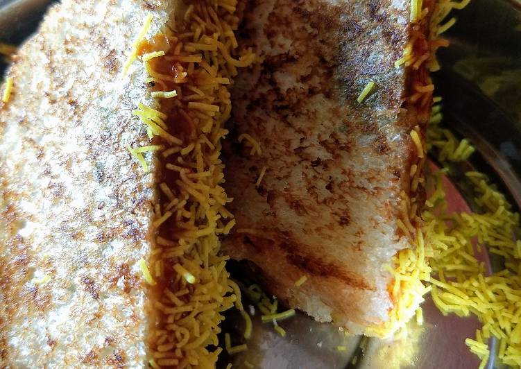 Simple Way to Prepare Award-winning Masala sandwich