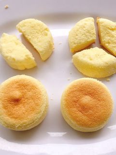 Hình của món Bánh Castella Đài Loan (bánh bông lan).