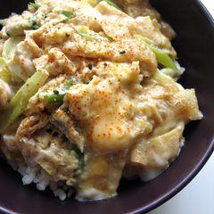 A picture of Abura-age (Thin Fried Tofu) & Egg Rice Bowl.