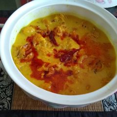 A picture of Punjabi kadhi.