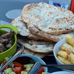 A picture of Greek pita bread.