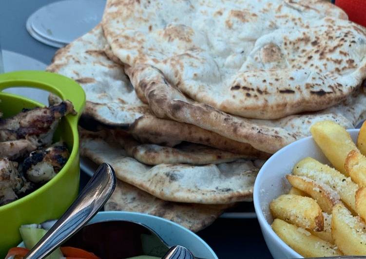 Recipe of Homemade Greek pita bread