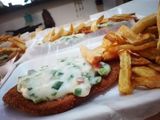 Milanesa al verdeo con fritas