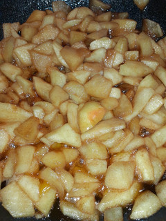 Una foto de Manzana asada en sartén
