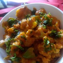 A picture of Gobhi tikka masala.