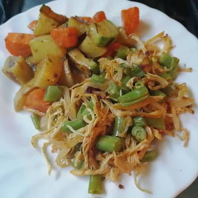 Ejotes con pollo y verduras con orégano y jengibre Receta de  _cocinando_facil - Cookpad