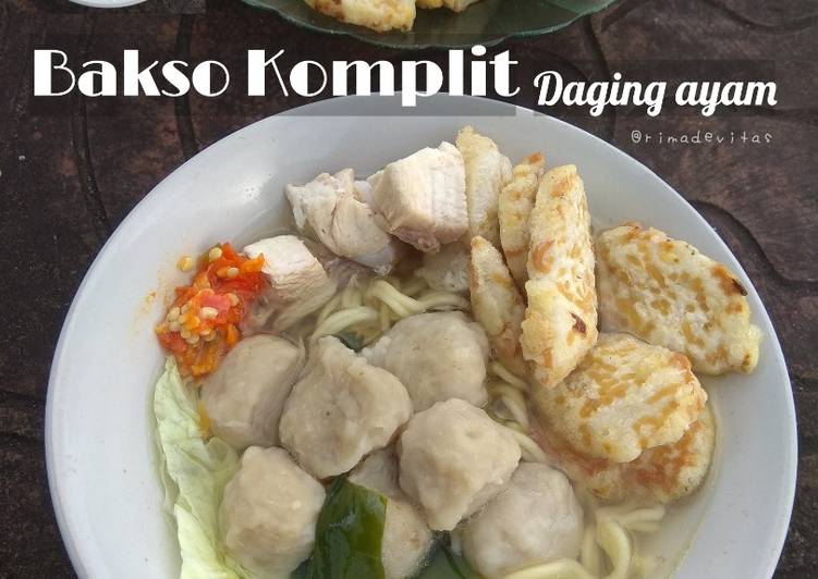 Bakso komplit daging ayam