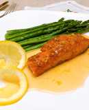 Cá hồi áp chảo