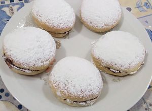 Foto di Bomboloni al forno