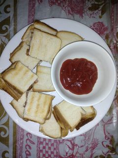 صورة لوصفة سندويشات النقانق و الجبن 🌭🧀