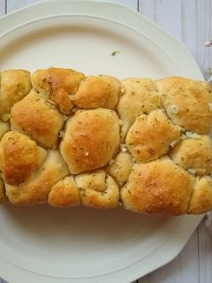 手撕大蒜麵包 的食譜成品照片