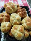 Pan de huevo sin azúcar en la máquina de hacer pan