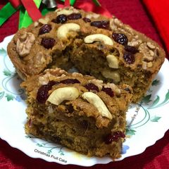 A picture of Christmas Fruit Cake.