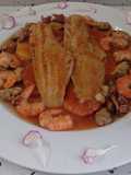 Patatas con pescado y marisco