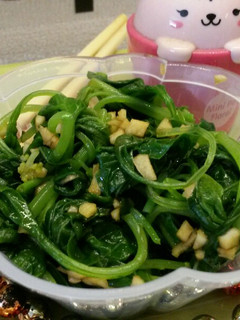 Foto resep Day.19 Sigumchi Namul (Salad Bayam) #BikinRamadanBerkesan