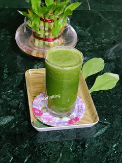 A picture of Palak & Cucumber Masala Juice.