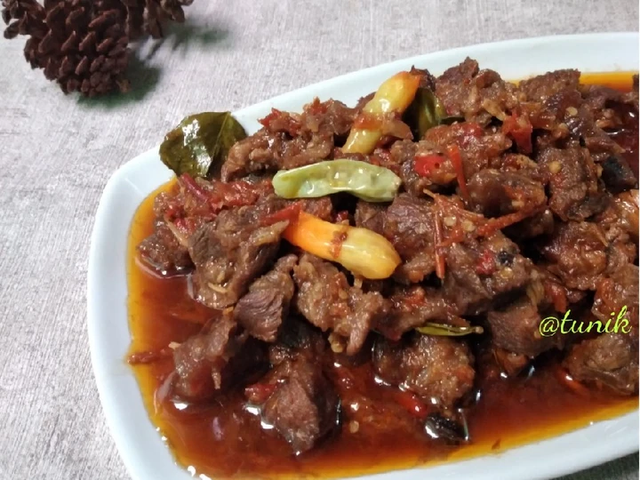 Langkah Mudah untuk Menyiapkan Resep Oseng Mercon Daging Tetel yang Lezat