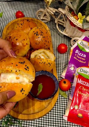 A picture of Pizza Stuffed Bun Bites.