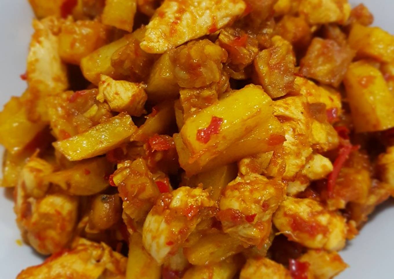 Ayam dan kentang balado
