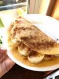 Crepioca de banana com xarope de agave e canela