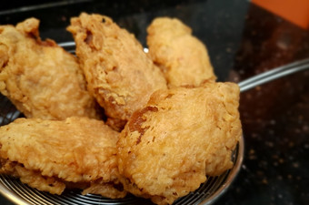 Langkah Mudah untuk Membuat Sayap Ayam Goreng Menu Enak