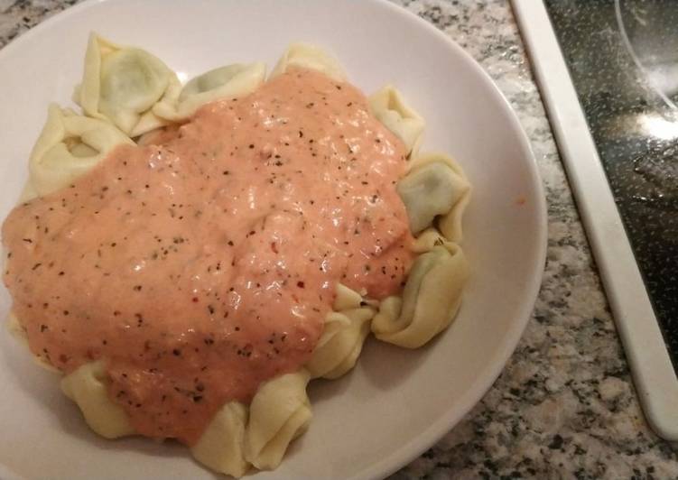 Recipe of Perfect Pasta in Tuna-Tomato-Cream Sauce