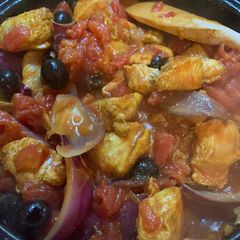 A picture of Morrocan Olive Chicken.