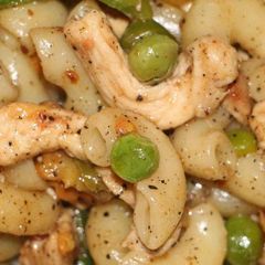 A picture of Black pepper elbow macaroni.