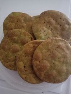 પાલક ની ફરસી પૂરી રેસીપી મુખ્ય ફોટો