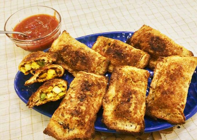 Easiest Way to Make Quick Baked Matar Paneer Bread Pockets