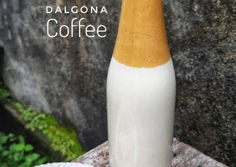 Cara Gampang Membuat Dalgona Coffee, Bisa Manjain Lidah