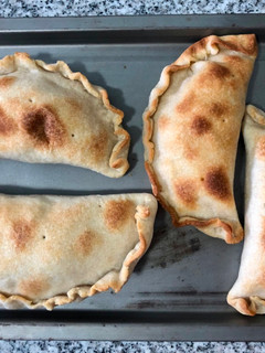Una foto de Empanadas de jamón y queso