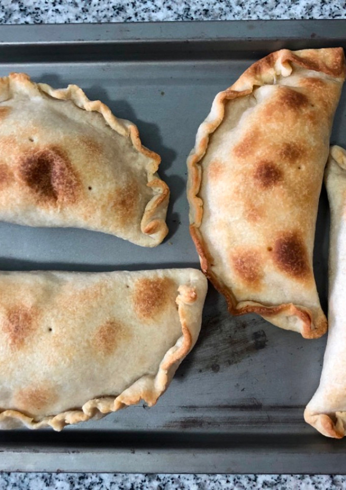 Una foto de Empanadas de jamón y queso