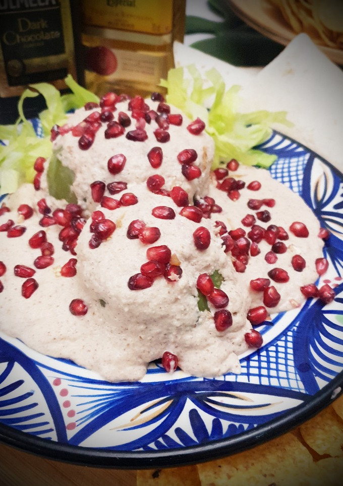 Una foto de Chiles en Nogada