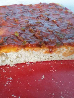 Una foto de Pizza casera súper fácil ♥