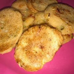 A picture of Sooji Pan Cake.