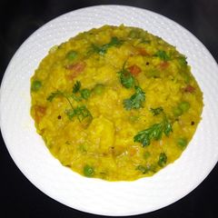 A picture of Khichdi.