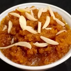 A picture of Moong dal halwa.