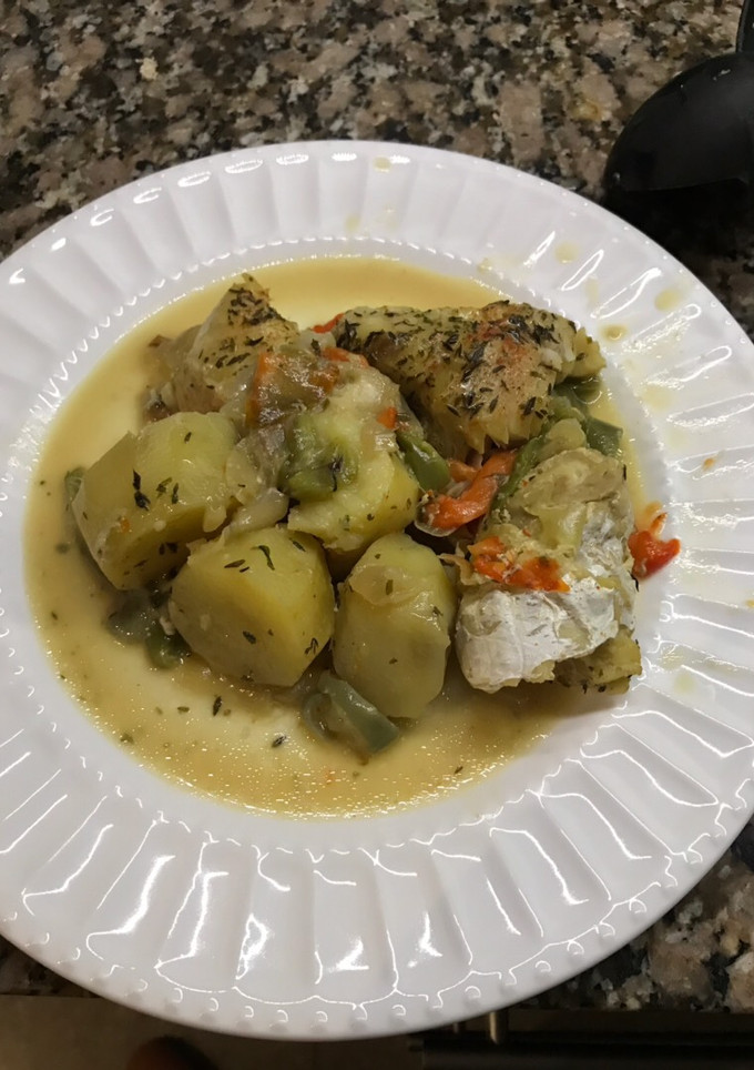 Una foto de Filet de merluza a la cacerola