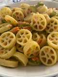 Ruote con zucchine e salmone affumicato